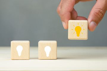 发动机漏油怎么解决的